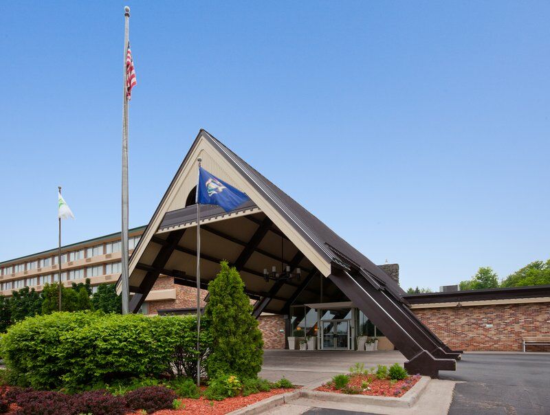 Holiday Inn Marquette By Ihg Eksteriør billede